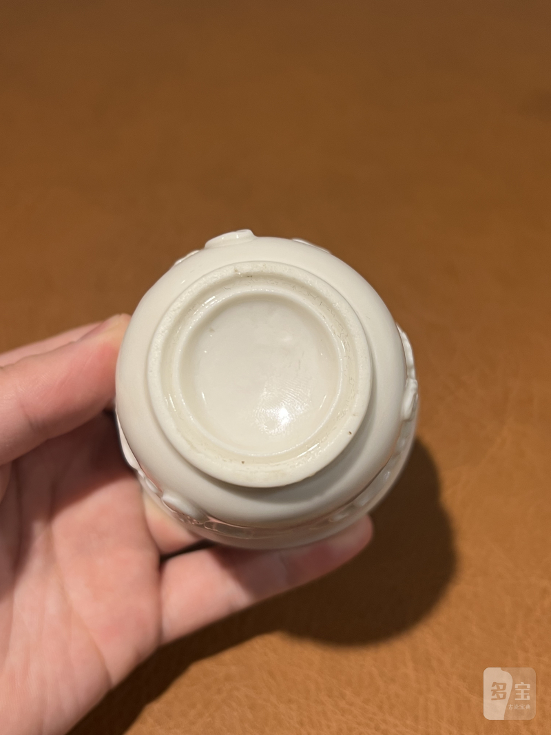 十七世纪 德化模印梅花纹仰钟杯 - 图11